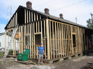 backofhosue1.jpg